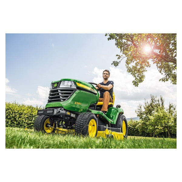 John Deere X590 mit 137 cm Mähdeck