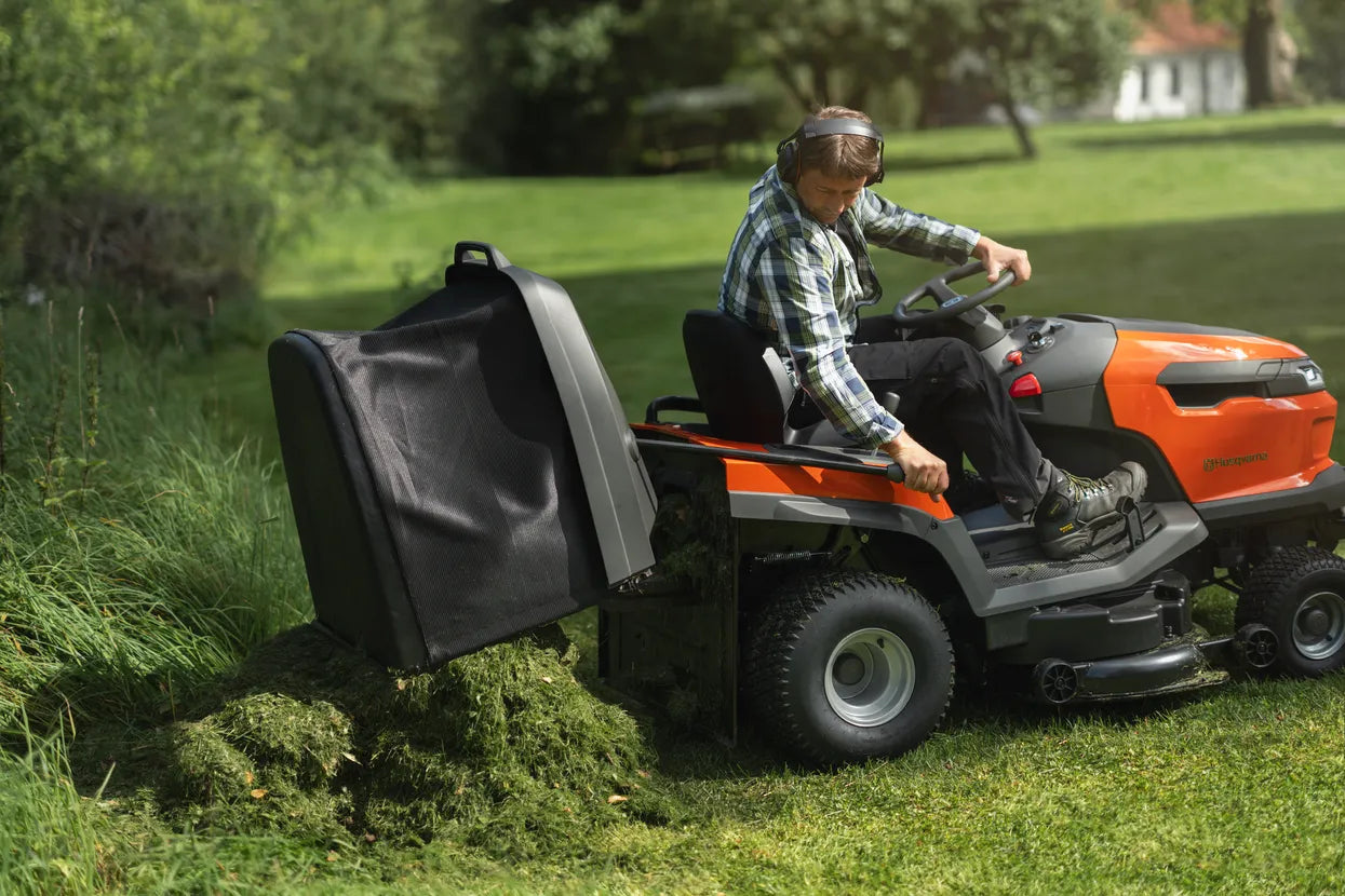Husqvarna TC 220 T – Aufsitzmäher mit Grasfangkorb