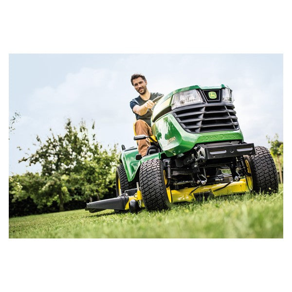 John Deere X590 mit 137 cm Mähdeck